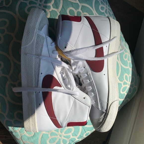 Nike Shoes - nike blazers wine red